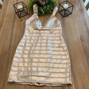Bebe dress